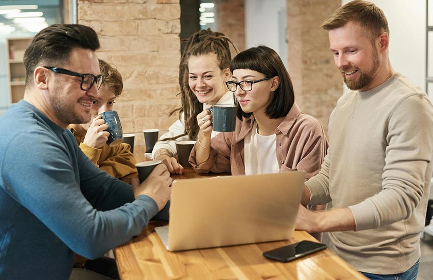 Wie moderne Websoftware Geschäftsprozesse automatisiert und Unternehmen entlastet